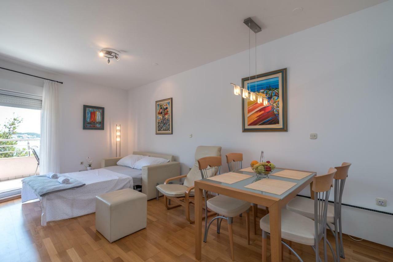Apartment Sea View Trogir Buitenkant foto